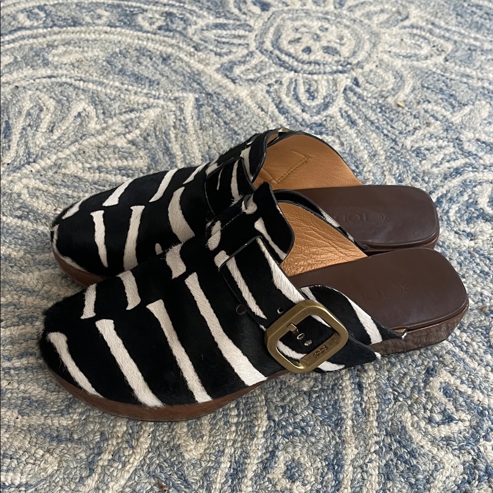 Tod’s clogs